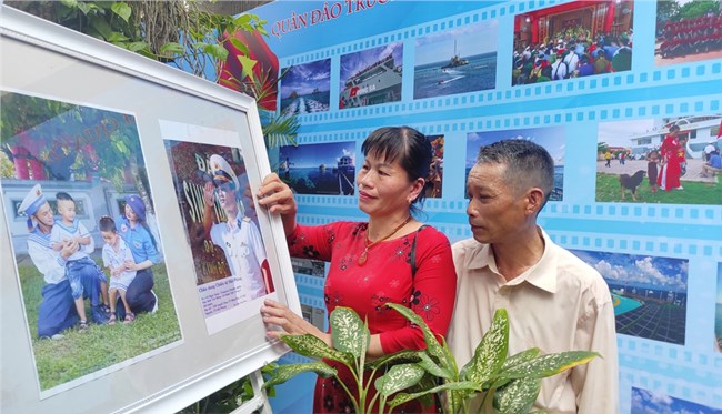 Hải Phòng: Trưng bày ảnh báo chí “Bộ đội Cụ Hồ - Người chiến sĩ Hải quân” (10/6/2023)